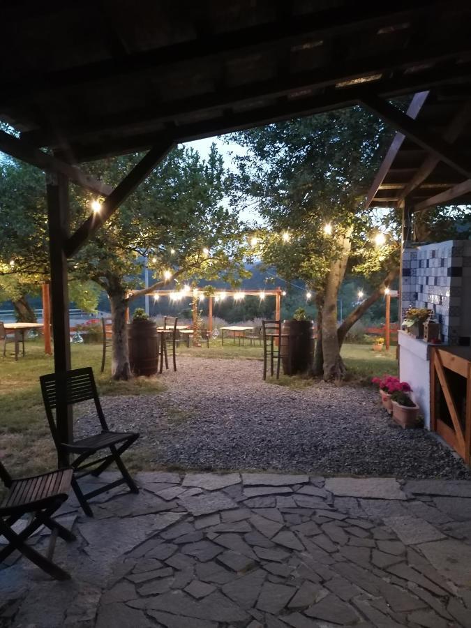 Agriturismo Dei Legi San Pietro Vara Exterior photo