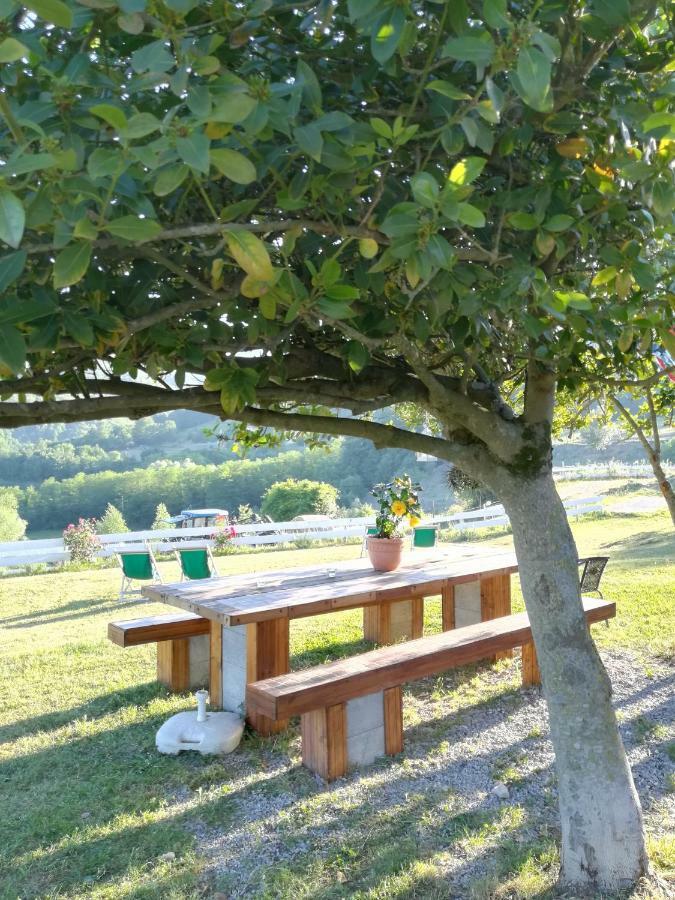 Agriturismo Dei Legi San Pietro Vara Exterior photo